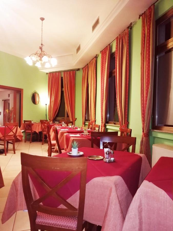 Hotel Azzurra Сальсомаджоре-Терме Экстерьер фото