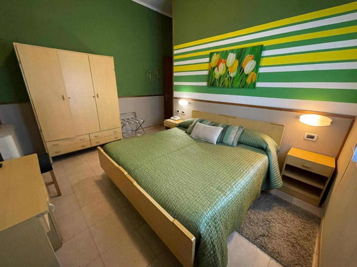 Hotel Azzurra Сальсомаджоре-Терме Экстерьер фото