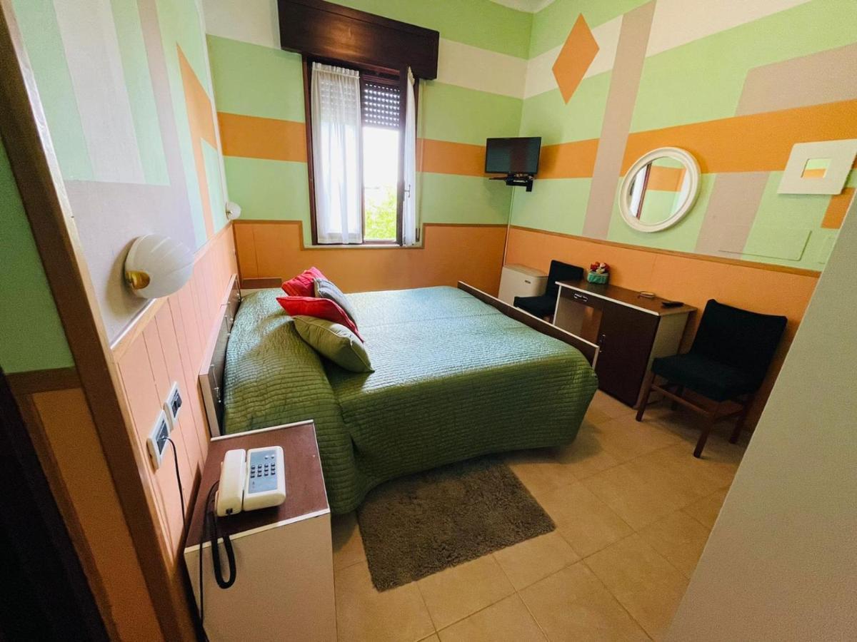 Hotel Azzurra Сальсомаджоре-Терме Экстерьер фото